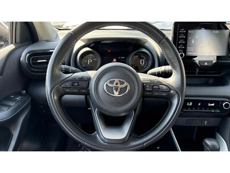 Toyota Yaris 1.5HSD TREND, снимка 13 - Автомобили и джипове - 55951676