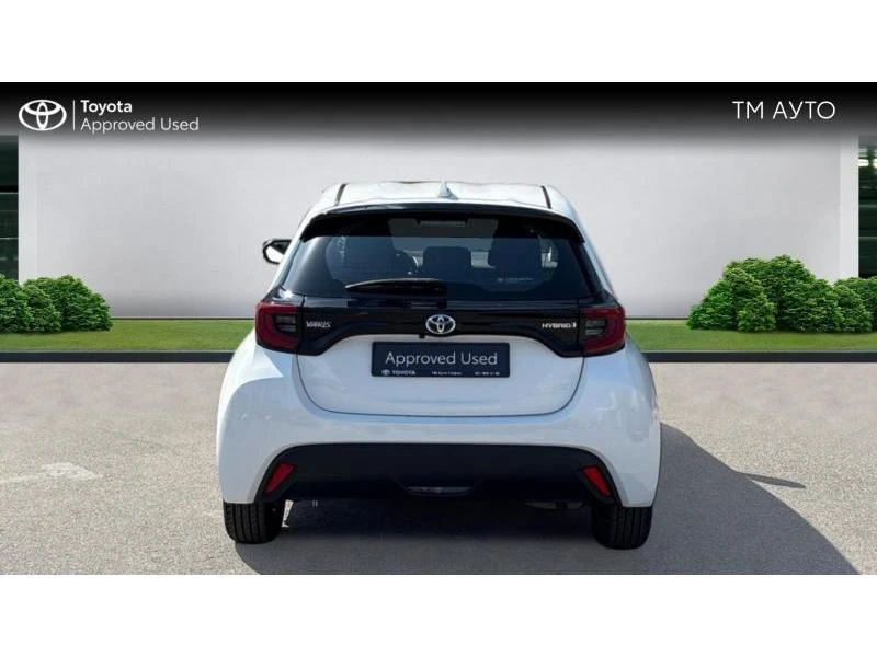 Toyota Yaris 1.5HSD TREND, снимка 4 - Автомобили и джипове - 55951676