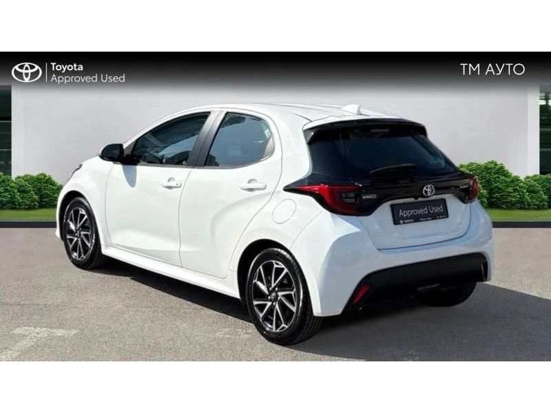 Toyota Yaris 1.5HSD TREND, снимка 2 - Автомобили и джипове - 55951676