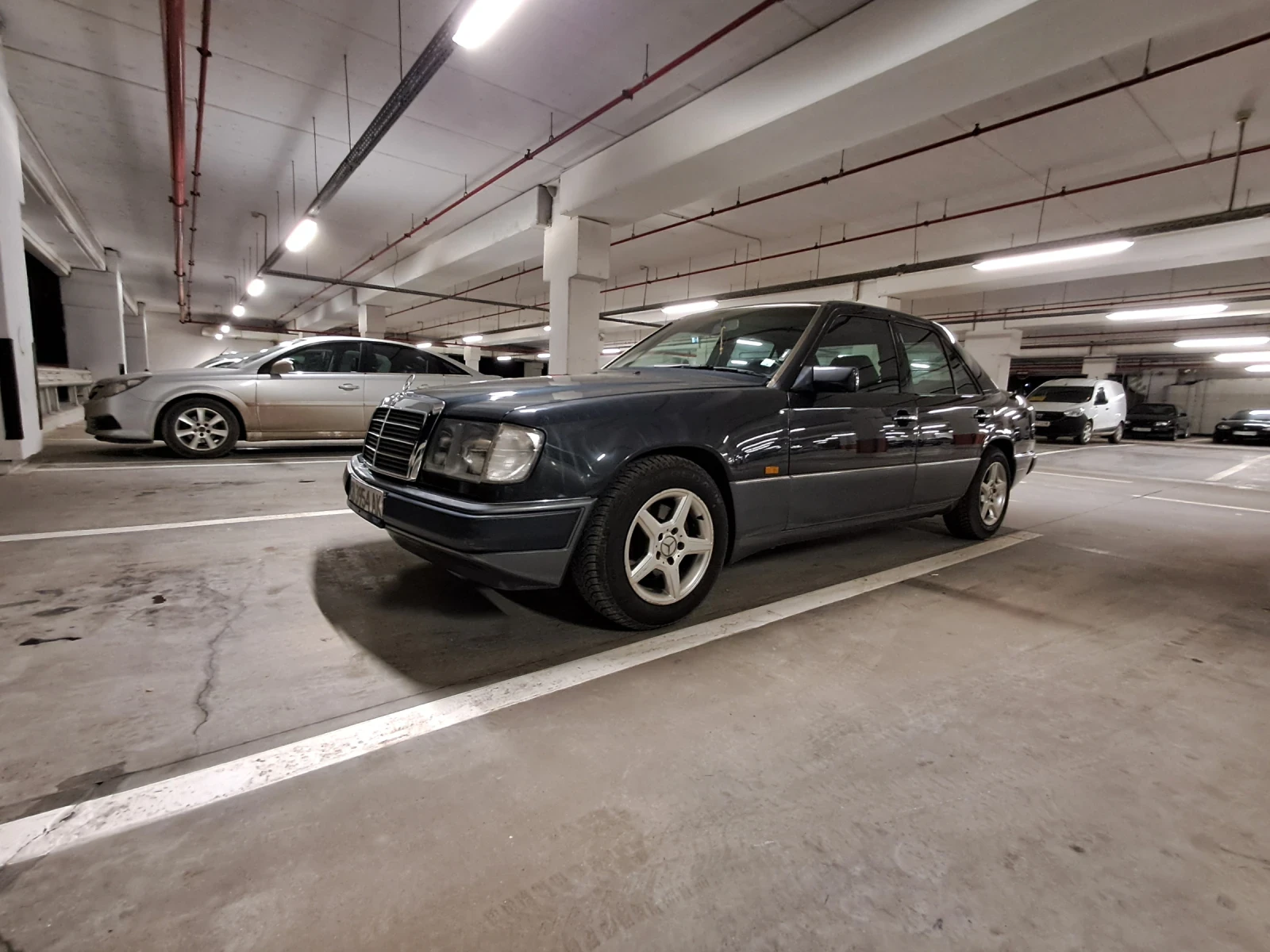 Mercedes-Benz 124 100% Обслужен Колата е ТОП | , снимка 1