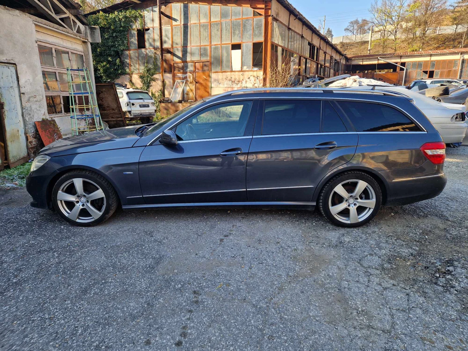 Mercedes-Benz E 350 6бр. 4matik 265кс/231кс/204кс/388кс - изображение 8