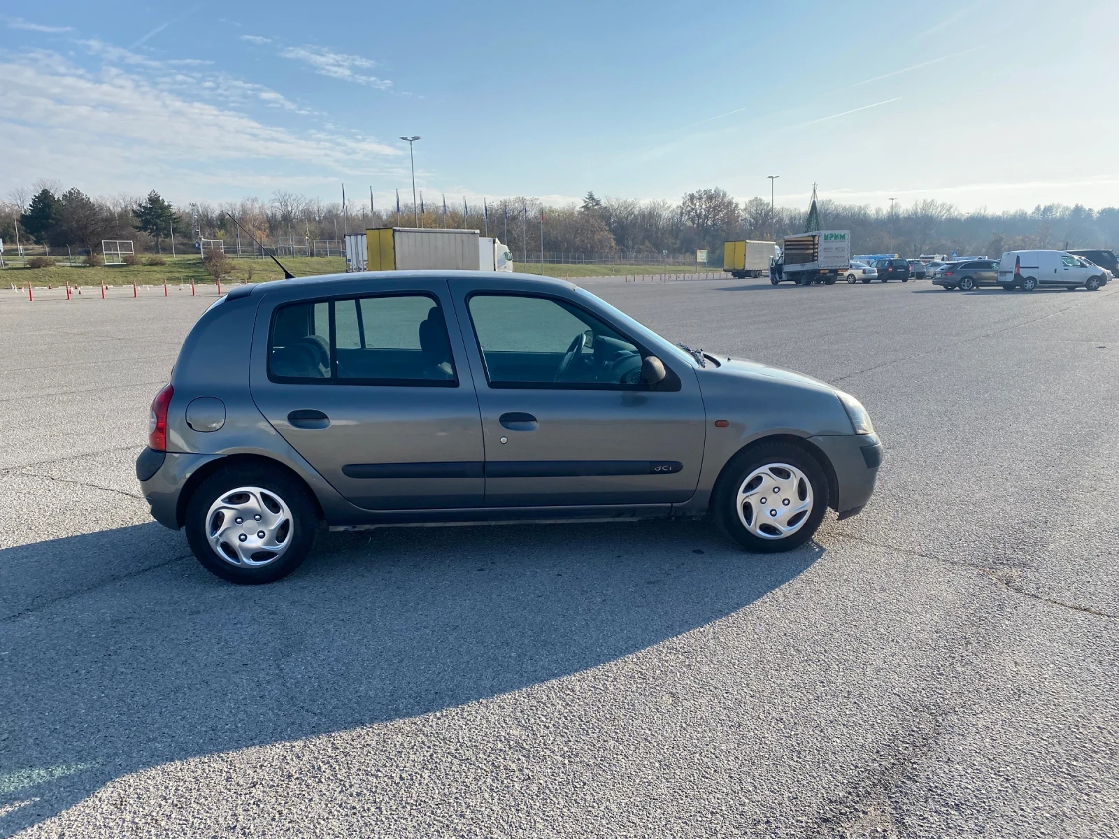 Renault Clio 1.5 DCI - изображение 3