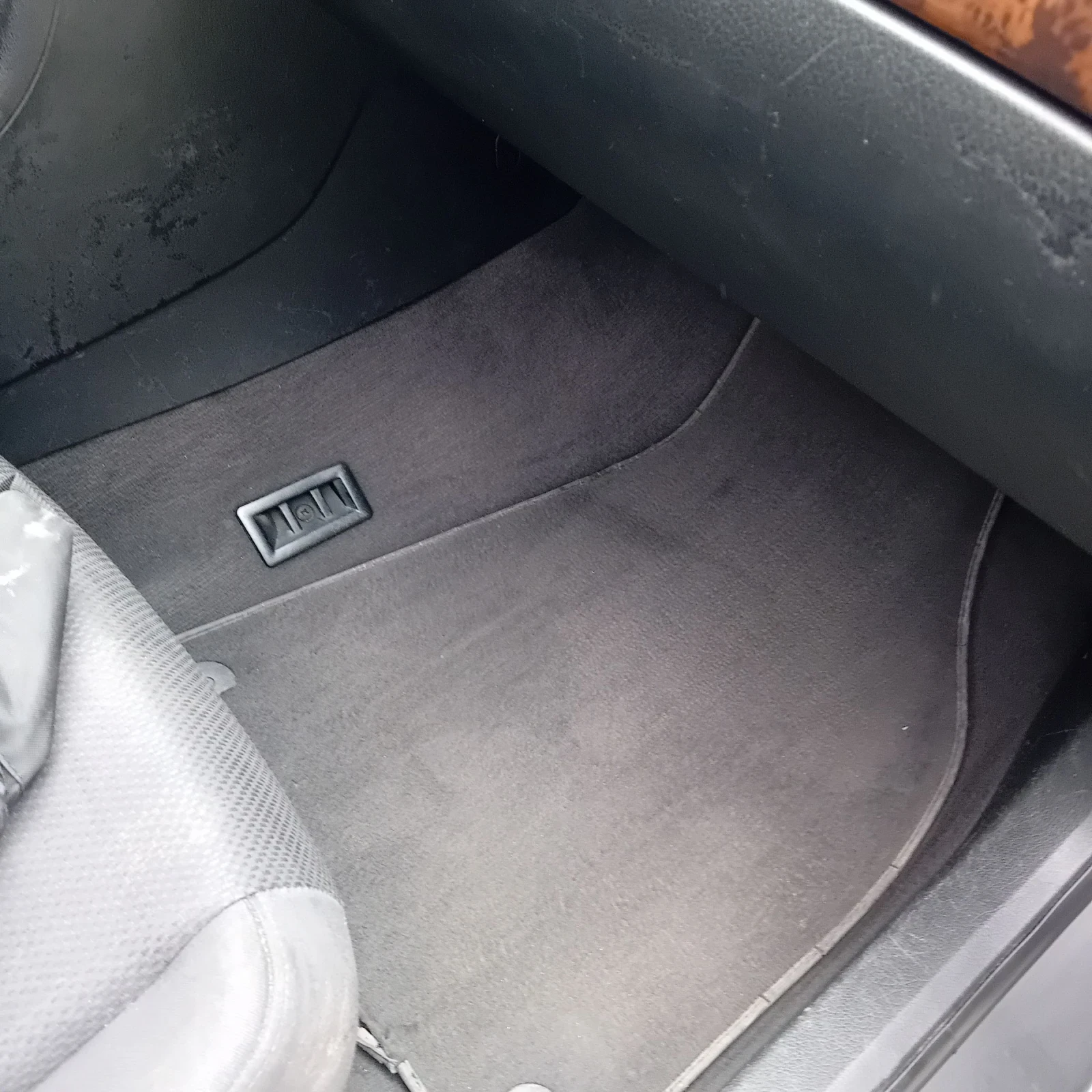 Audi A4 1.9 - изображение 6