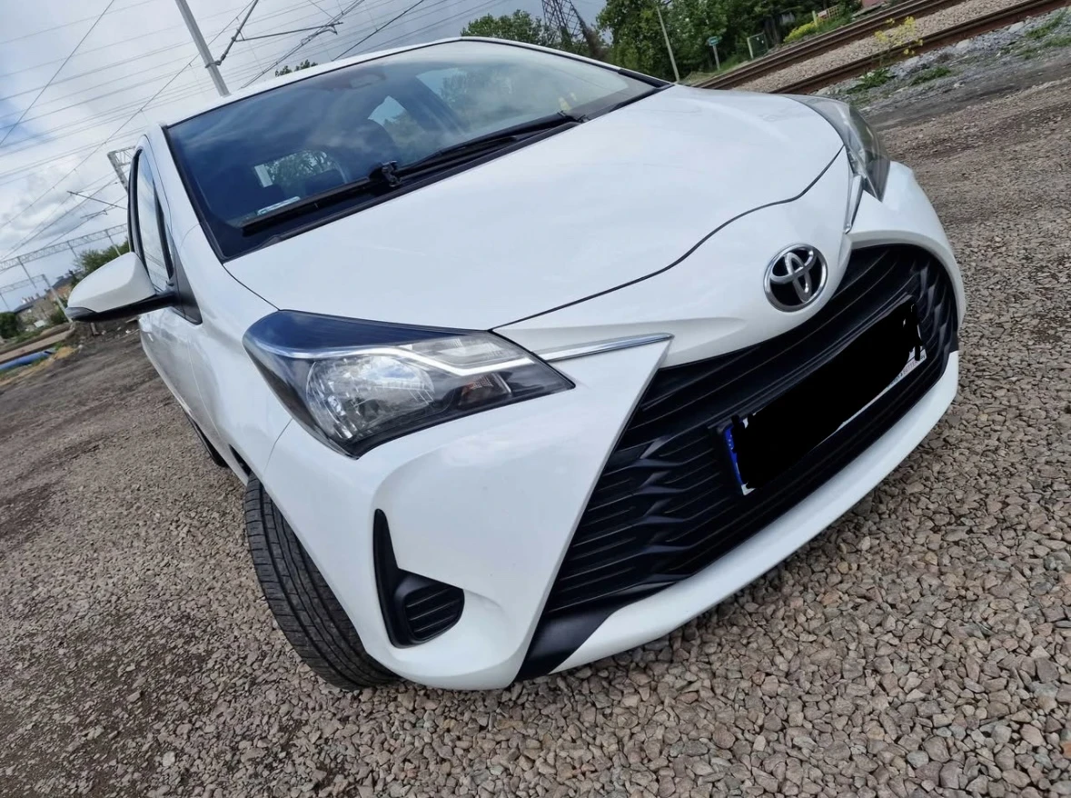 Toyota Yaris 1.5 LPG 2018 КАТО НОВА! - изображение 8