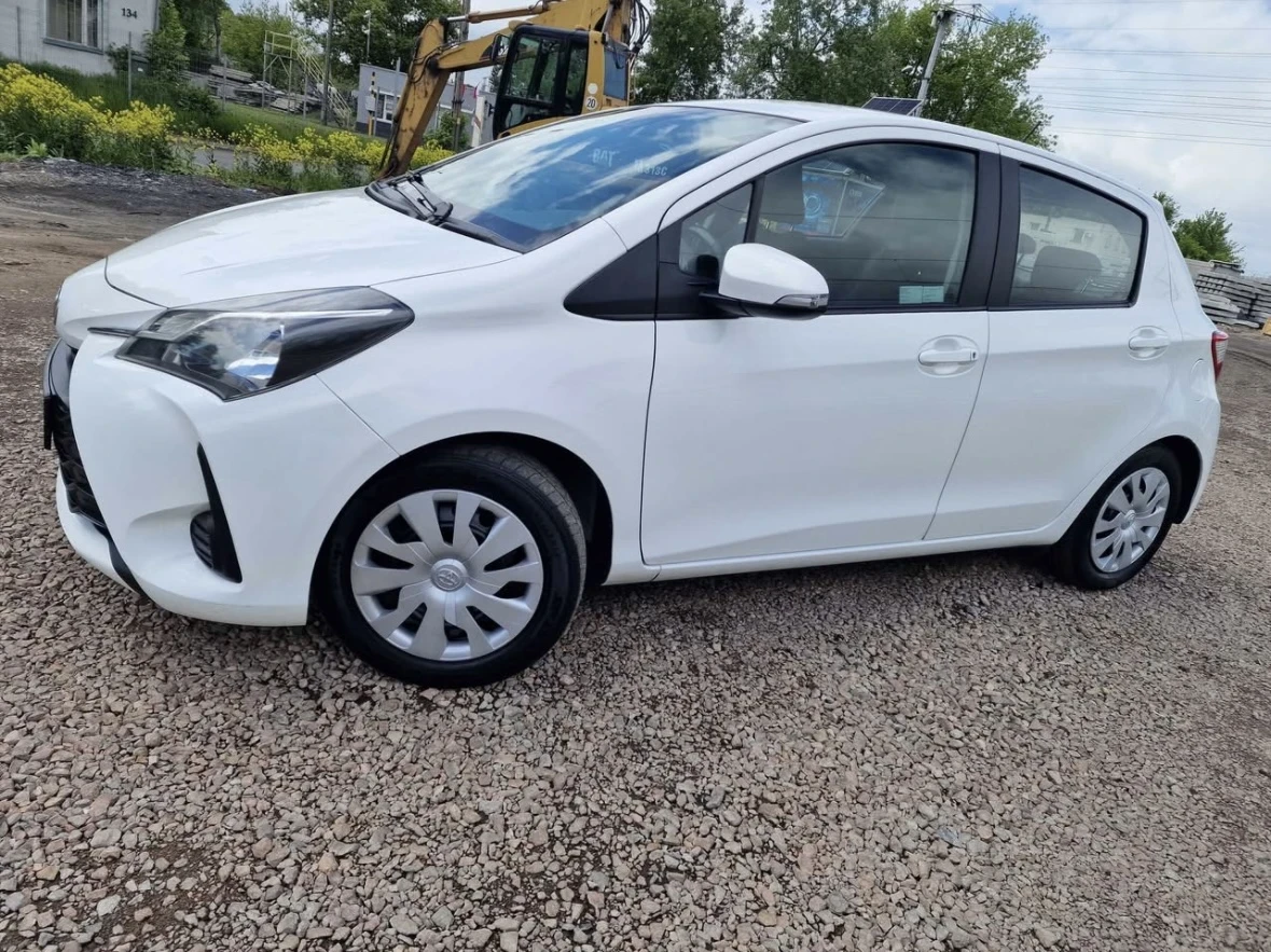 Toyota Yaris 1.5 LPG 2018 КАТО НОВА! - изображение 2