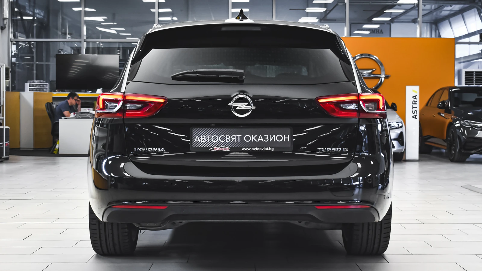 Opel Insignia Sports Tourer 2.0d Business Edition Automatic - изображение 3