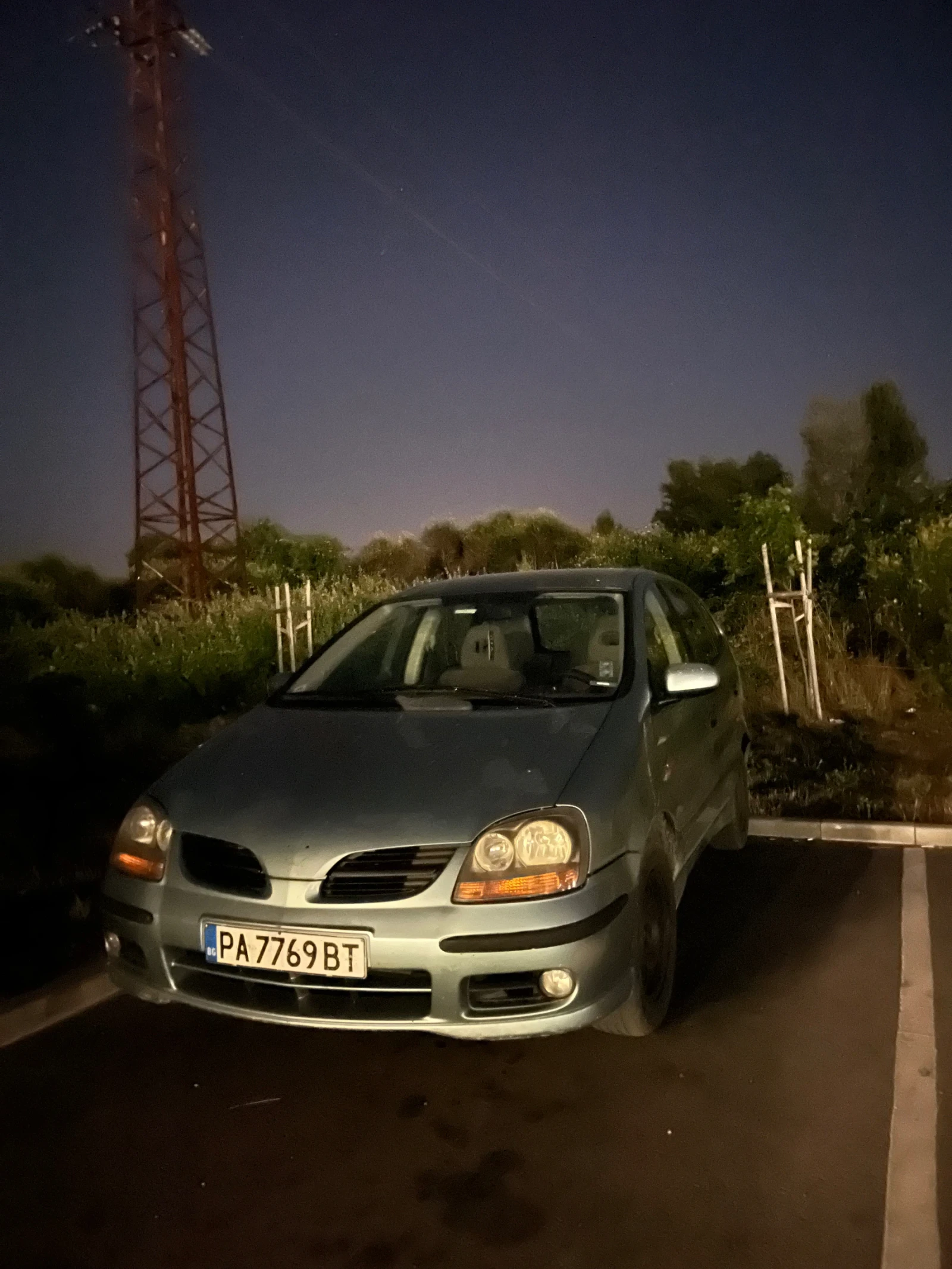 Nissan Almera tino  - изображение 6