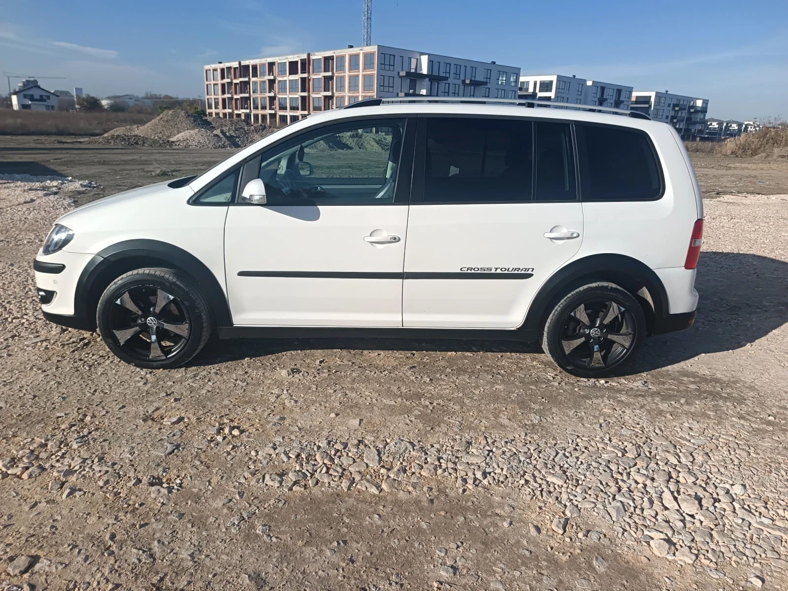 VW Touran CROSS  - изображение 4