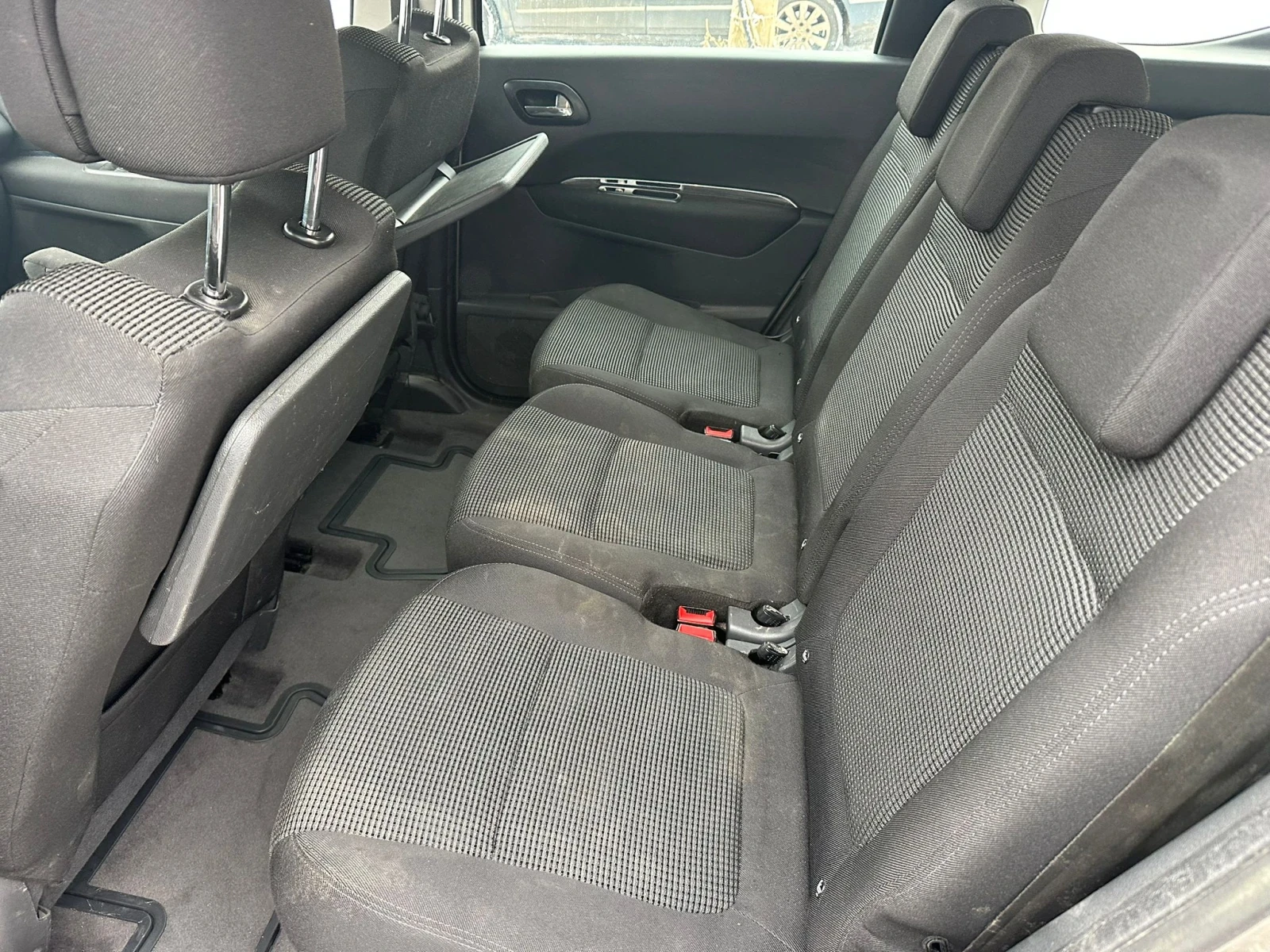 Peugeot 5008 1, 600HDI EURO5 - изображение 10