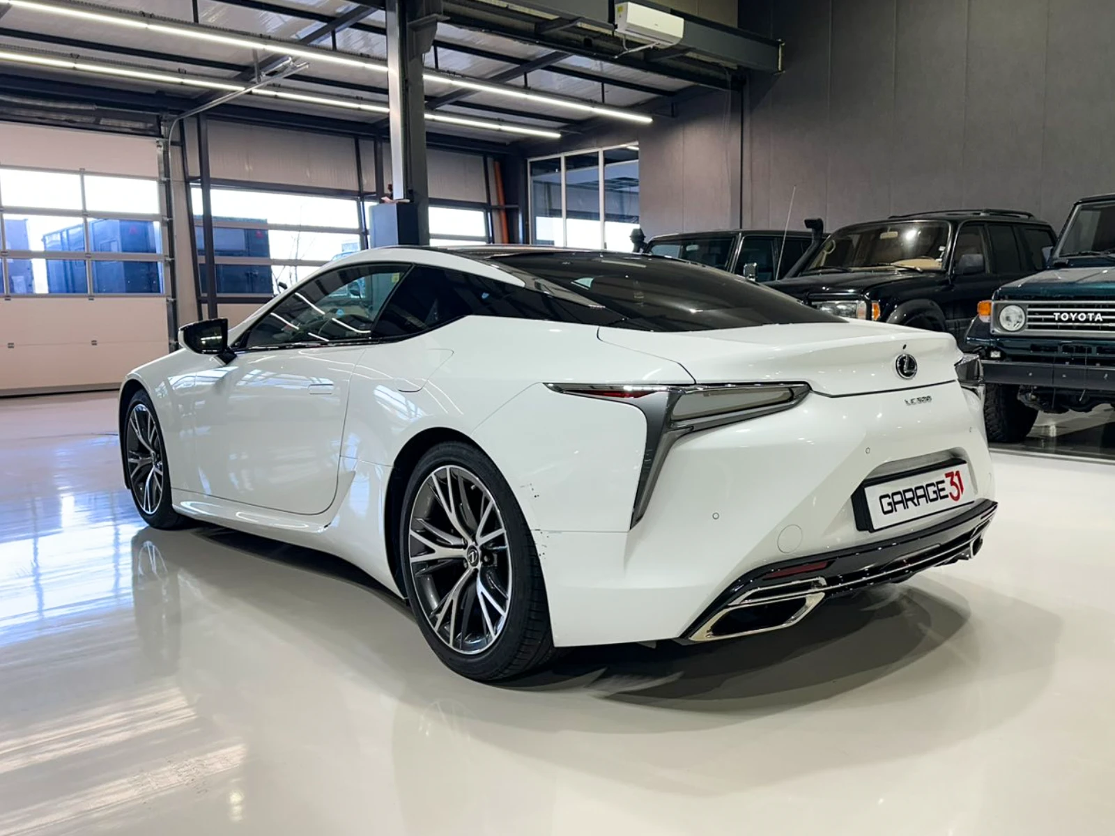 Lexus LC 500 V8 - изображение 5