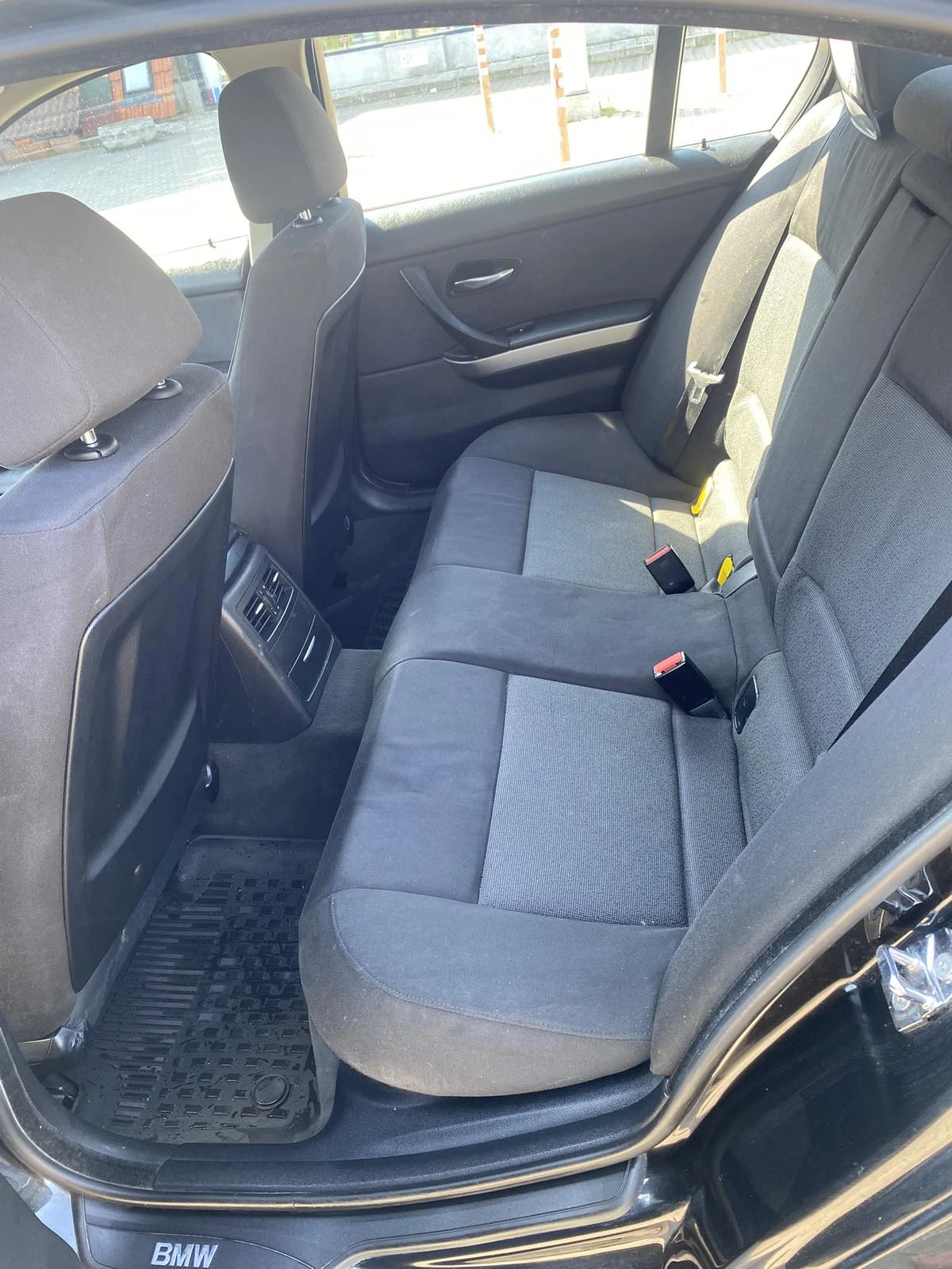 BMW 320, снимка 9 - Автомобили и джипове - 54306261