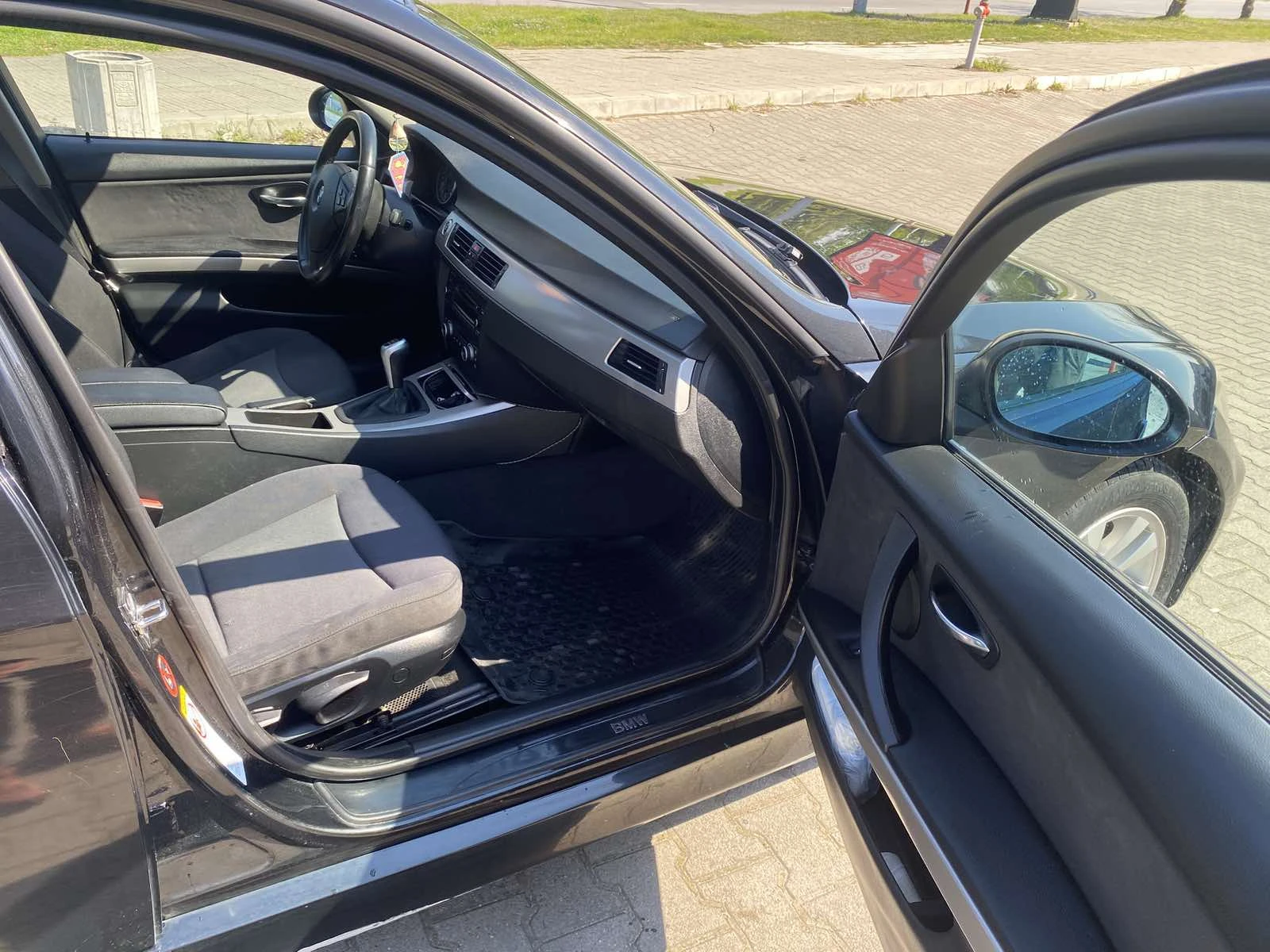 BMW 320, снимка 8 - Автомобили и джипове - 54306261