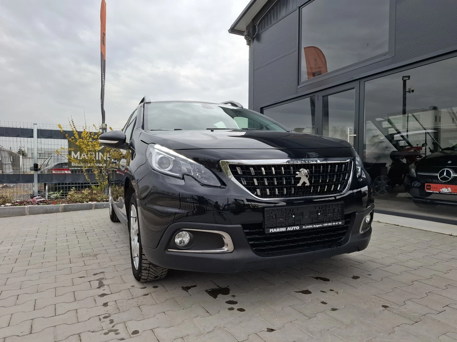 Peugeot 2008 1.2i* * facelift* * 110k.c* * euro6 | Mobile.bg � ����������� 8