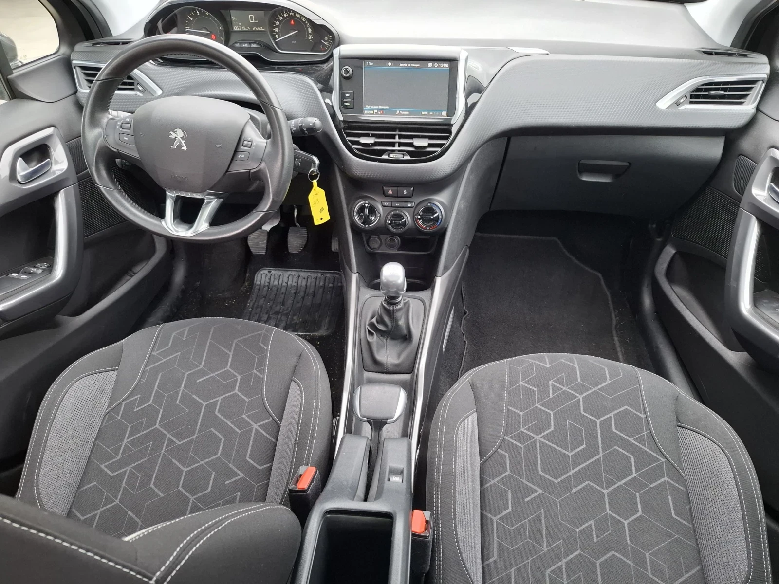 Peugeot 2008 1.2i* * facelift* * 110k.c* * euro6 | Mobile.bg � ����������� 16