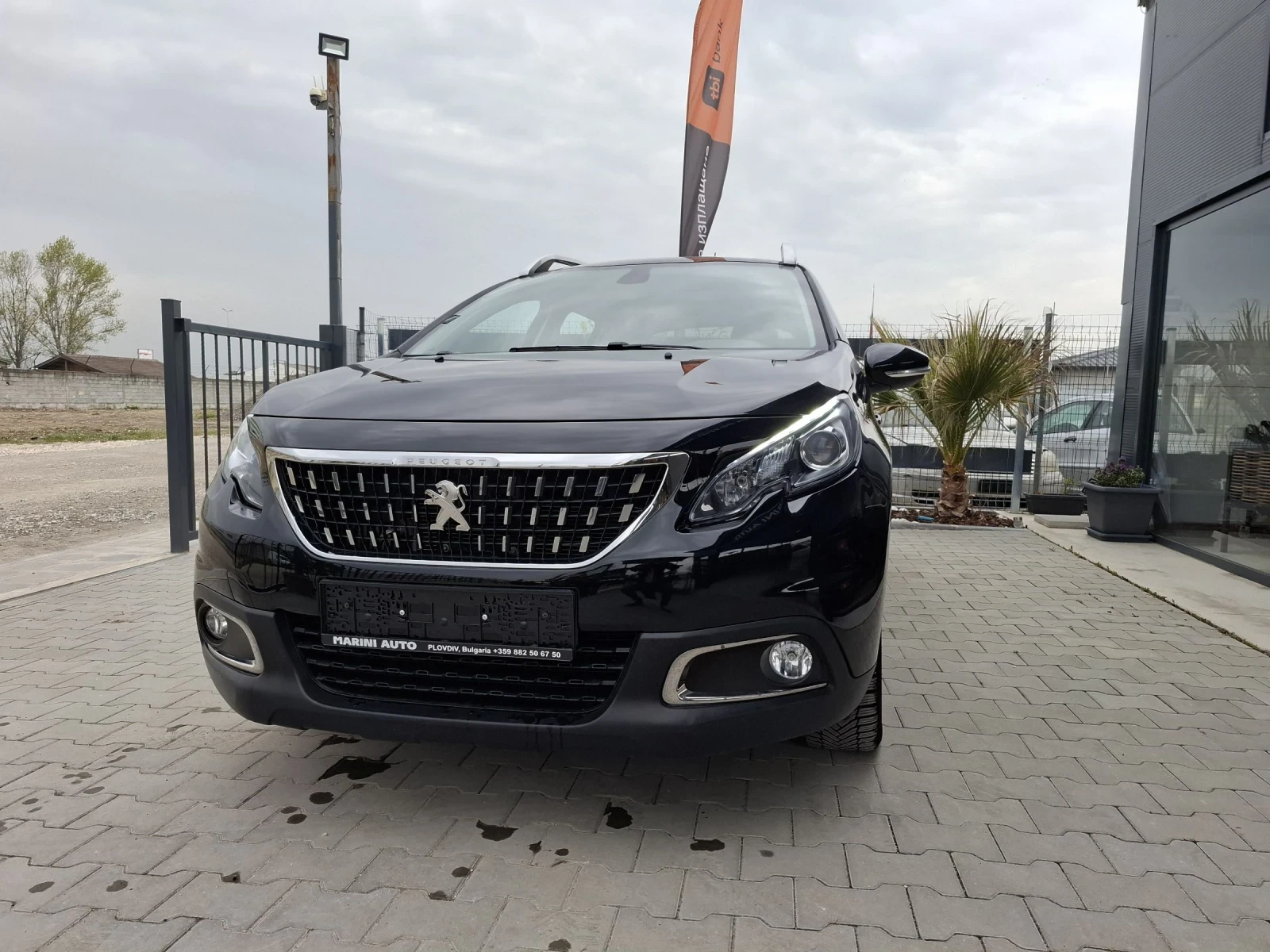 Peugeot 2008 1.2i* * facelift* * 110k.c* * euro6 | Mobile.bg � ����������� 9