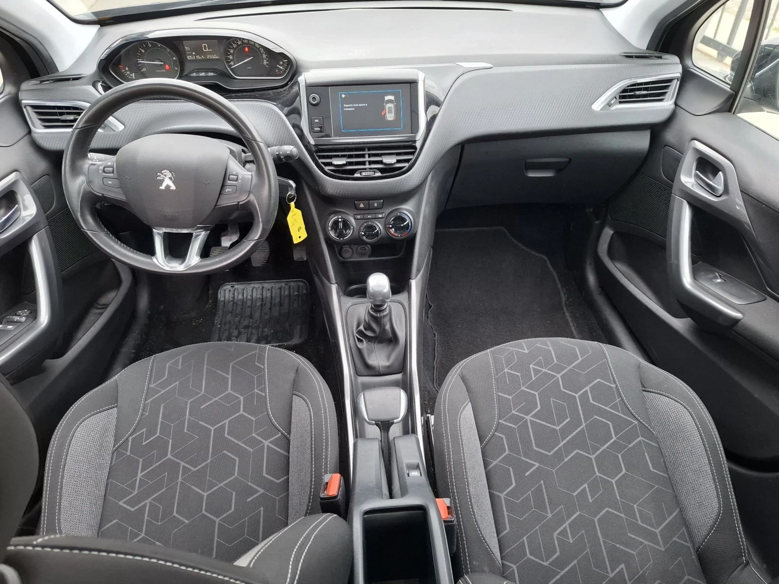Peugeot 2008 1.2i* * facelift* * 110k.c* * euro6 | Mobile.bg � ����������� 15