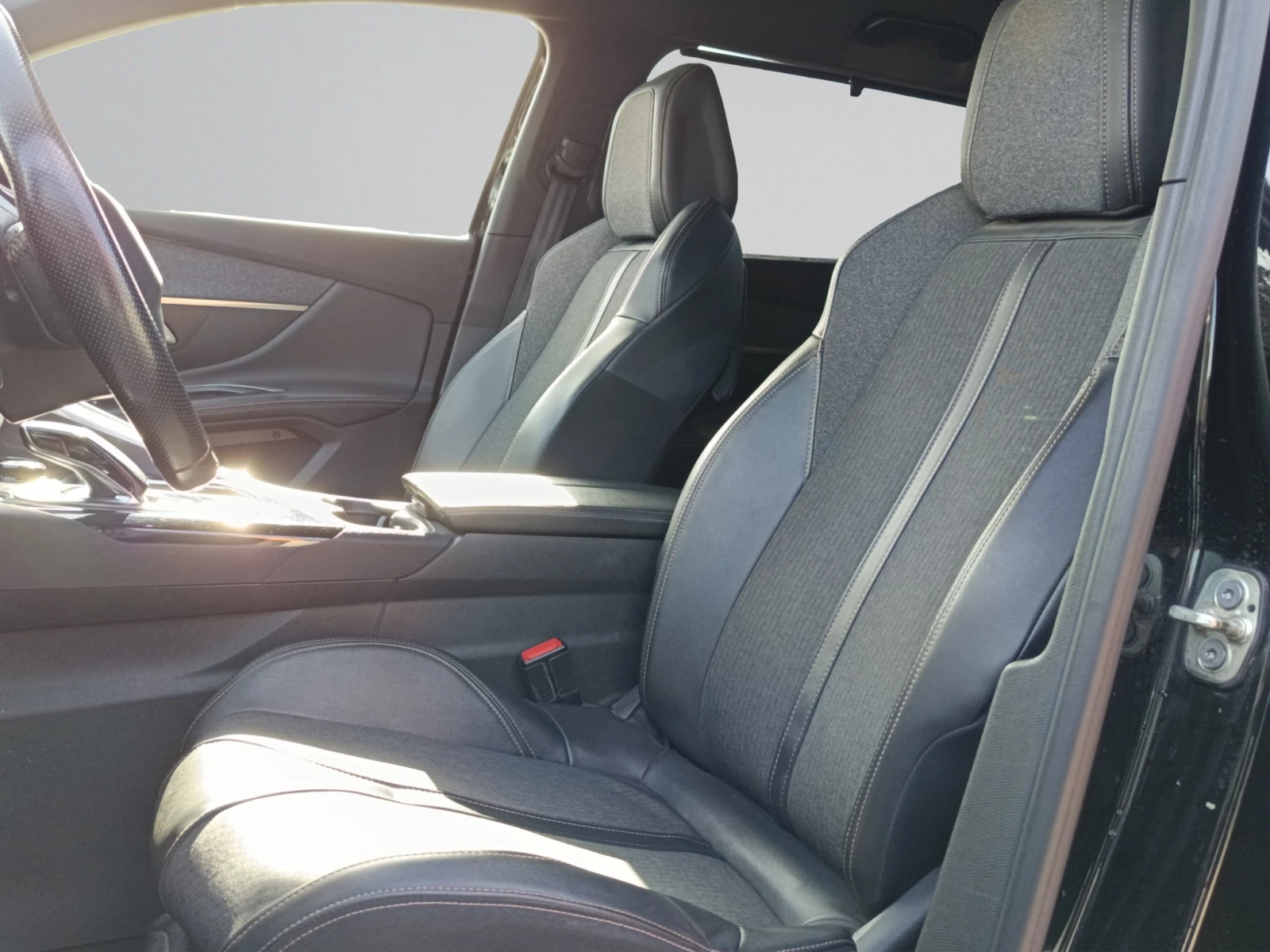 Peugeot 5008 GT, снимка 14 - Автомобили и джипове - 54549358