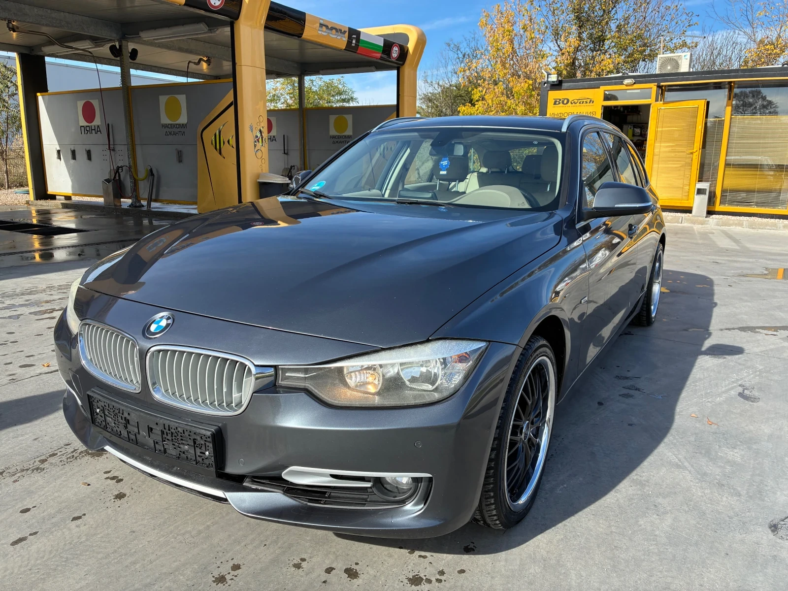 BMW 330