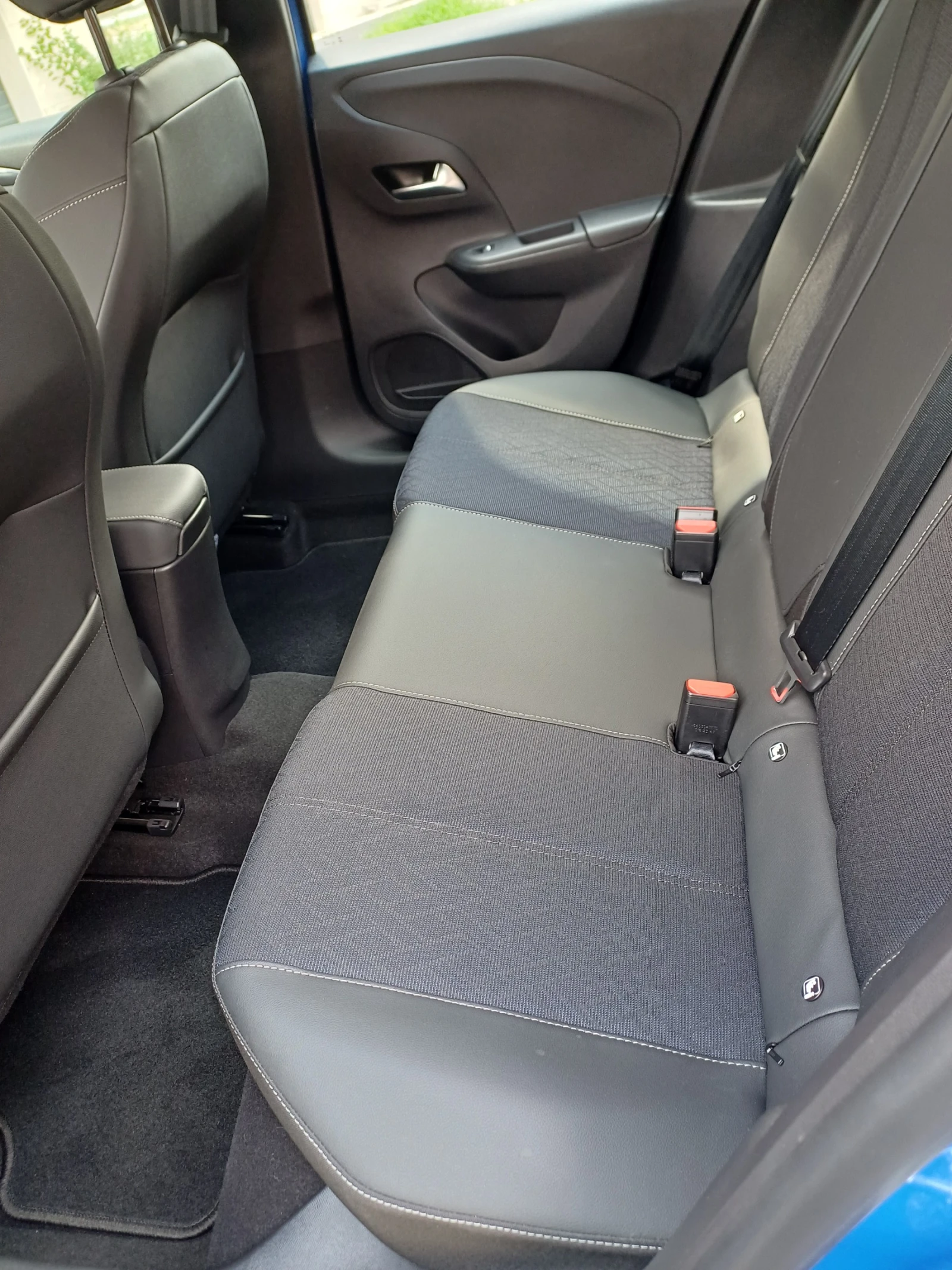 Opel Corsa 1.2 ELEGANCE, снимка 12 - Автомобили и джипове - 55133940