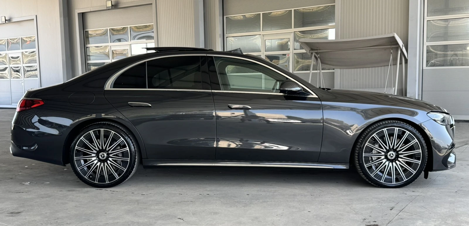 Mercedes-Benz E 450 d* 367ps* 4M* AMG Line* Head Up* Distr* Pano* Burm, снимка 6 - Автомобили и джипове - 55592666