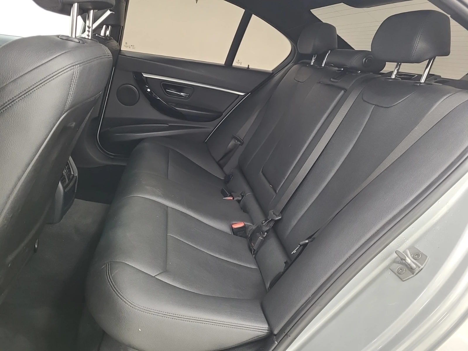 BMW 330 I XDRIVE | Mobile.bg � ����������� 13
