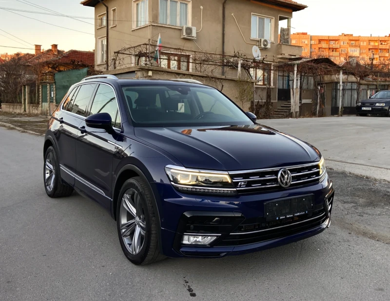 VW Tiguan 2.0TDI R-LINE* 4MOTION* , снимка 2 - Автомобили и джипове - 43850573