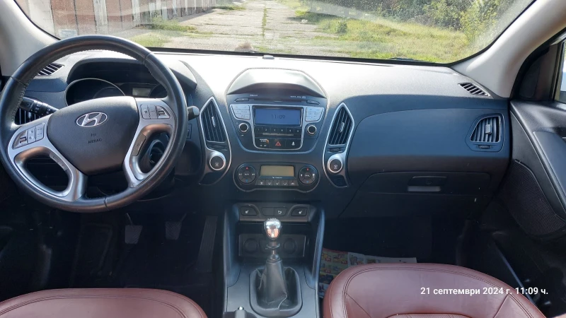 Hyundai IX35, снимка 8 - Автомобили и джипове - 47311575