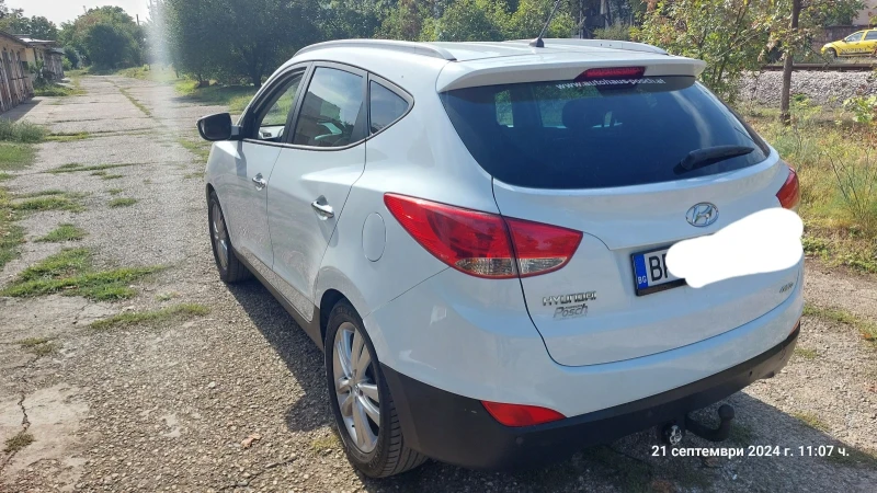 Hyundai IX35, снимка 3 - Автомобили и джипове - 47311575