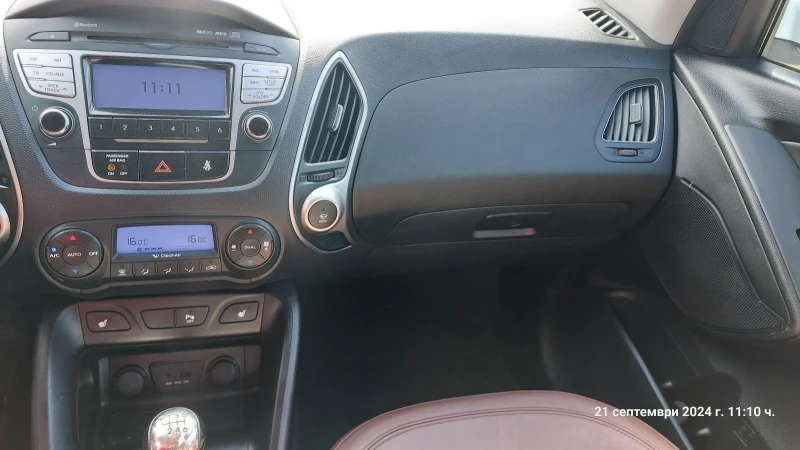 Hyundai IX35, снимка 10 - Автомобили и джипове - 47311575