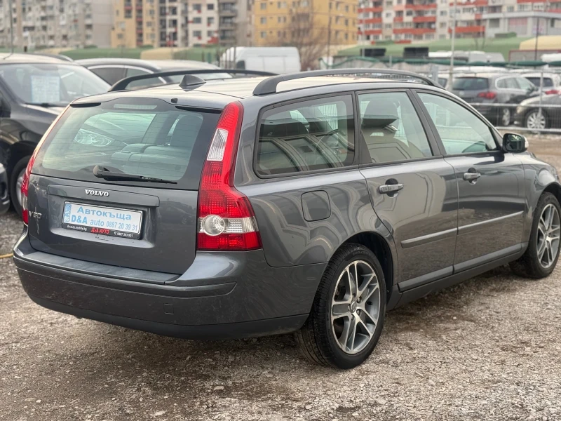 Volvo V50 2.0D 136к.с  Швейцария Premium , снимка 9 - Автомобили и джипове - 47960145