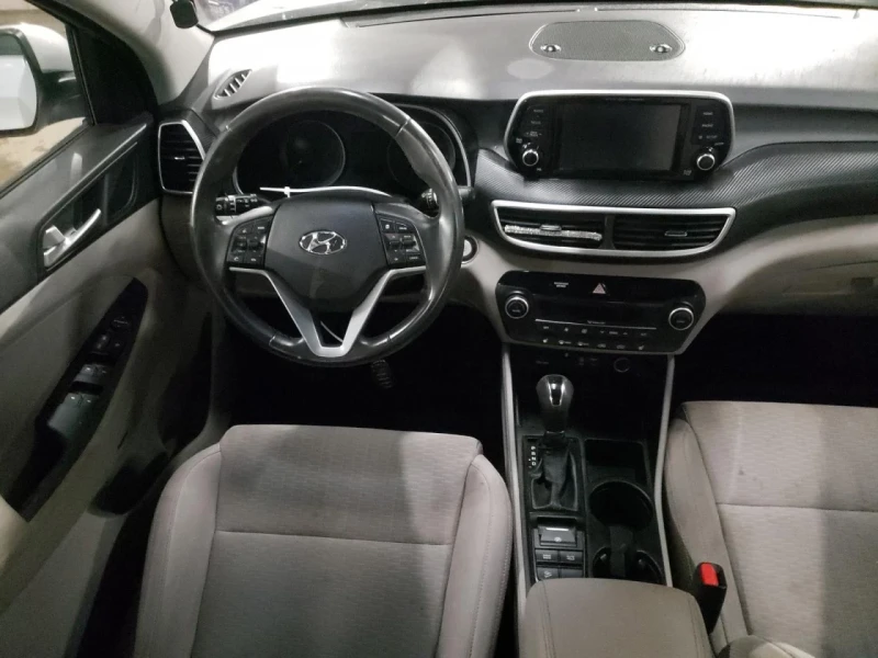 Hyundai Tucson, снимка 8 - Автомобили и джипове - 48726469