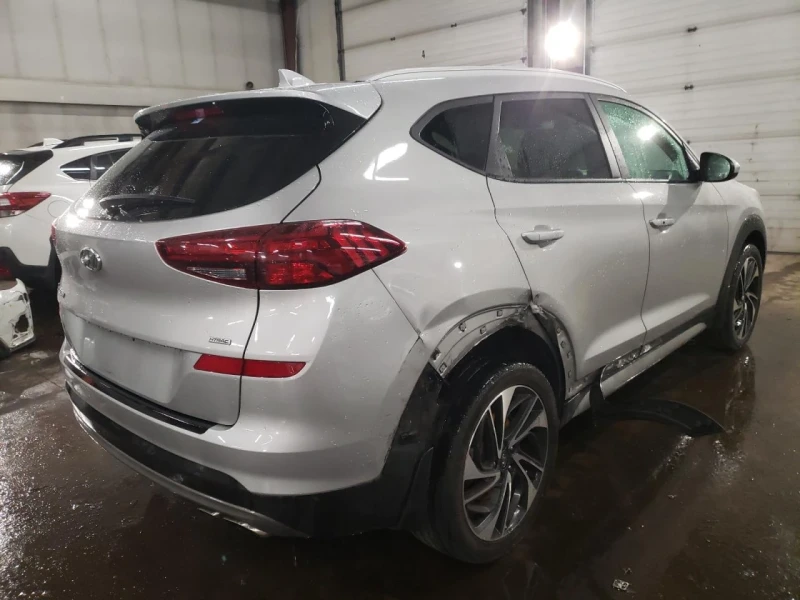 Hyundai Tucson, снимка 4 - Автомобили и джипове - 48726469