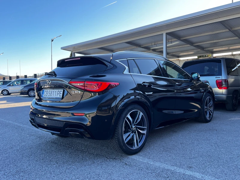 Infiniti Q30 S 2.2d AWD Premium НАПЪЛНО ОБСЛУЖЕН, снимка 4 - Автомобили и джипове - 49413085