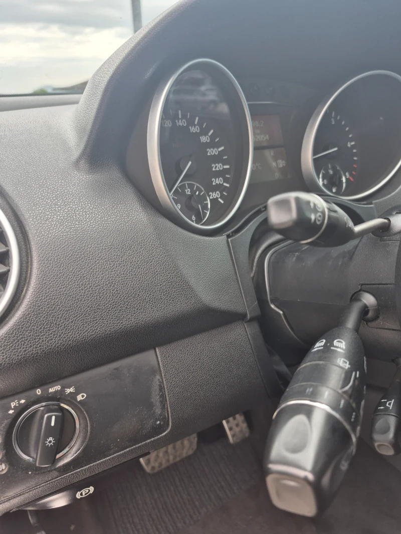 Mercedes-Benz ML 420 ML 420 Уникален ! ТОП СЪСТОЯНИЕ !, снимка 14 - Автомобили и джипове - 52915627