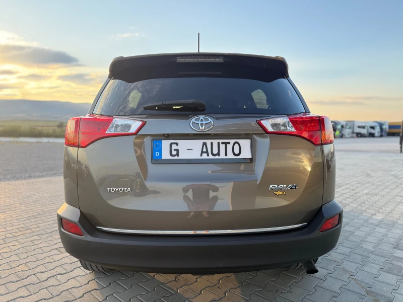 Toyota Rav4 2.0 D4D 124 ks Собствен лизинг срещу 6300 лв, снимка 6 - Автомобили и джипове - 51478105