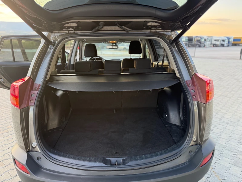 Toyota Rav4 2.0 D4D 124 ks Собствен лизинг срещу 6300 лв, снимка 15 - Автомобили и джипове - 51478105