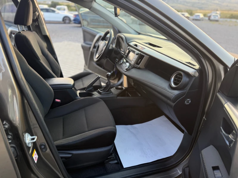 Toyota Rav4 2.0 D4D 124 ks Собствен лизинг срещу 6300 лв, снимка 13 - Автомобили и джипове - 51478105