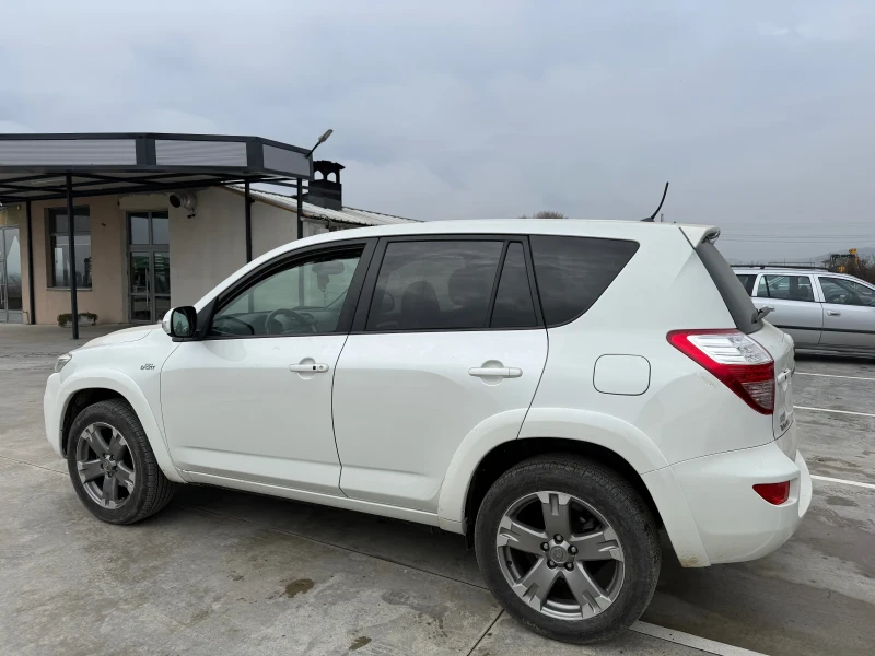 Toyota Rav4, снимка 6 - Автомобили и джипове - 52652007