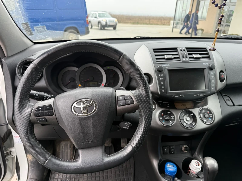 Toyota Rav4, снимка 8 - Автомобили и джипове - 52652007
