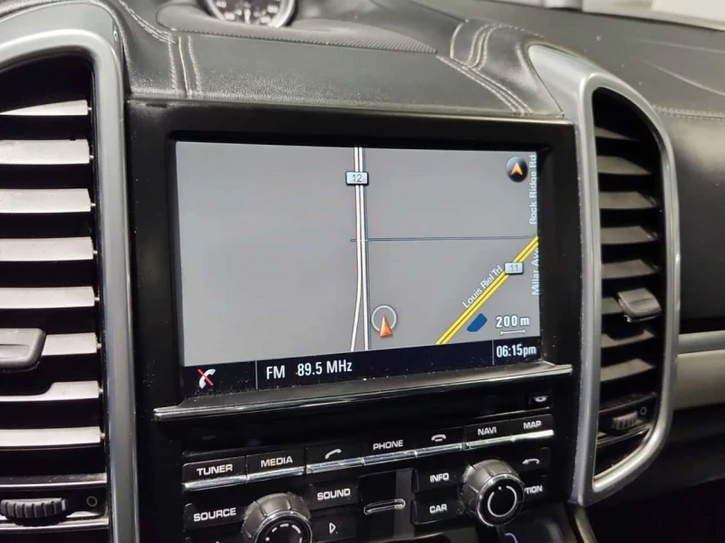 Porsche Cayenne  TURBO | ОБДУХВАНЕ | ДВА КЛЮЧА | CARFAX, снимка 11 - Автомобили и джипове - 53526031