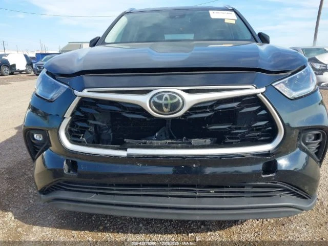 Toyota Highlander * XLE* КОЖА* ПОДГРЕВ* ШИБИДАХ* , снимка 6 - Автомобили и джипове - 53755492