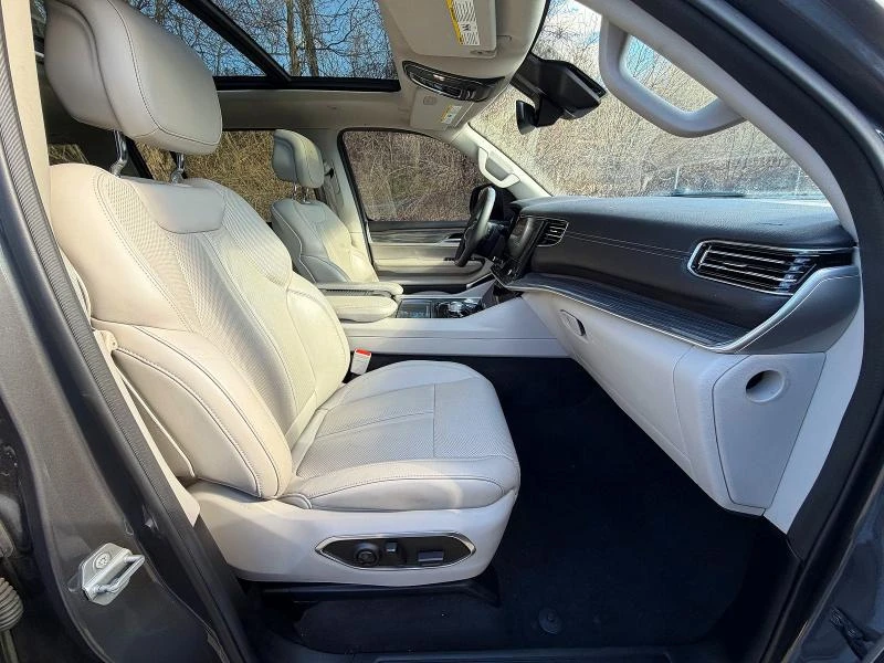 Jeep Avenger 5.7L 8 4X4 W/REAR WHEEL DRV | Mobile.bg � ����������� 5