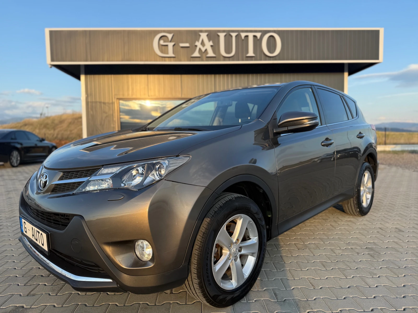 Toyota Rav4 2.0 D4D 124 ks Собствен лизинг срещу 6300 лв, снимка 1