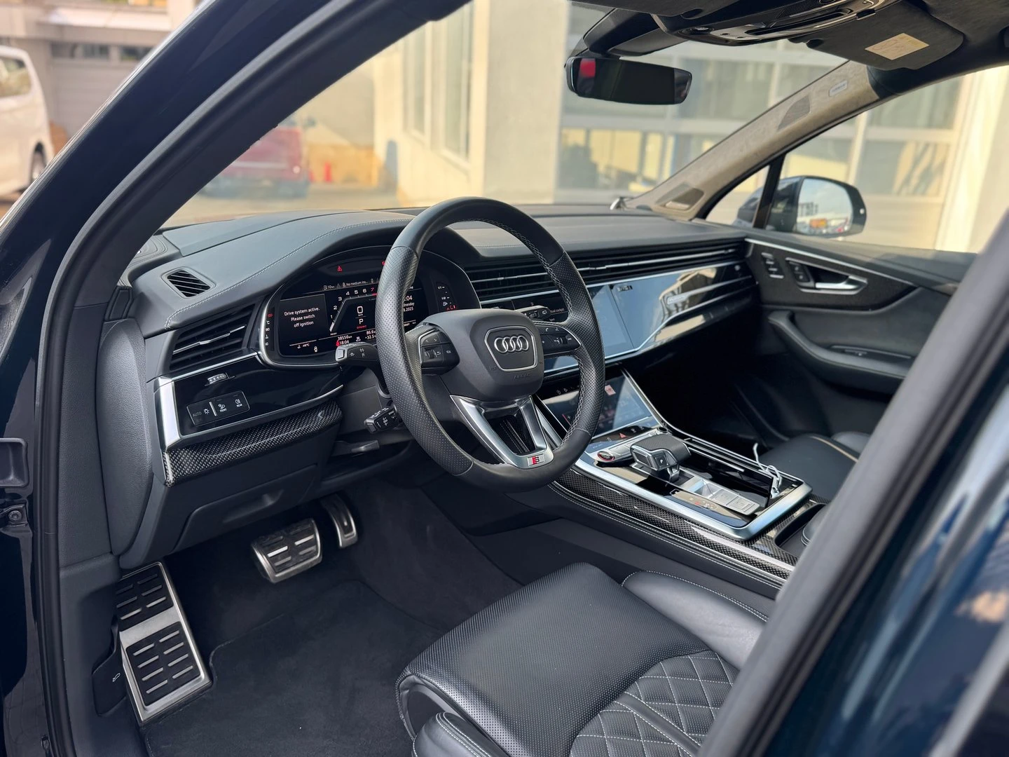 Audi SQ7 TFSI quattro - изображение 9