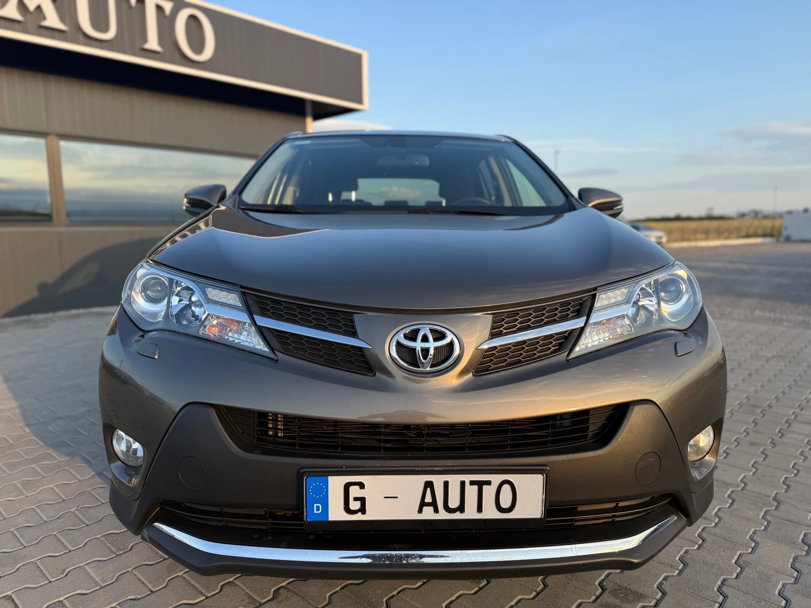 Toyota Rav4 2.0 D4D 124 ks Собствен лизинг срещу 6300 лв - изображение 2