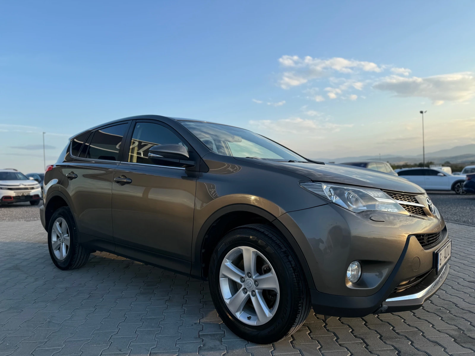 Toyota Rav4 2.0 D4D 124 ks Собствен лизинг срещу 6300 лв - изображение 3