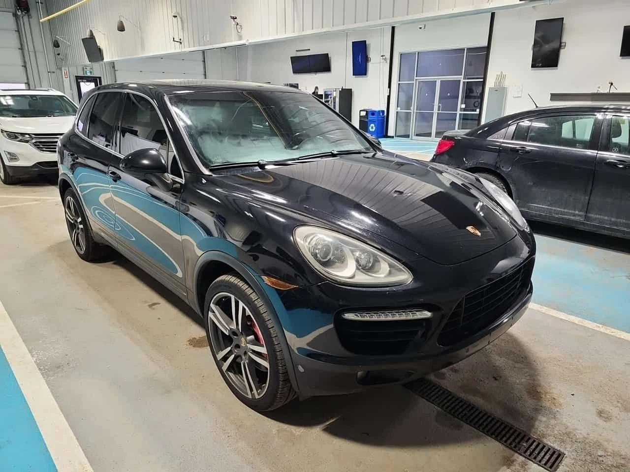 Porsche Cayenne  TURBO | ОБДУХВАНЕ | ДВА КЛЮЧА | CARFAX - изображение 2