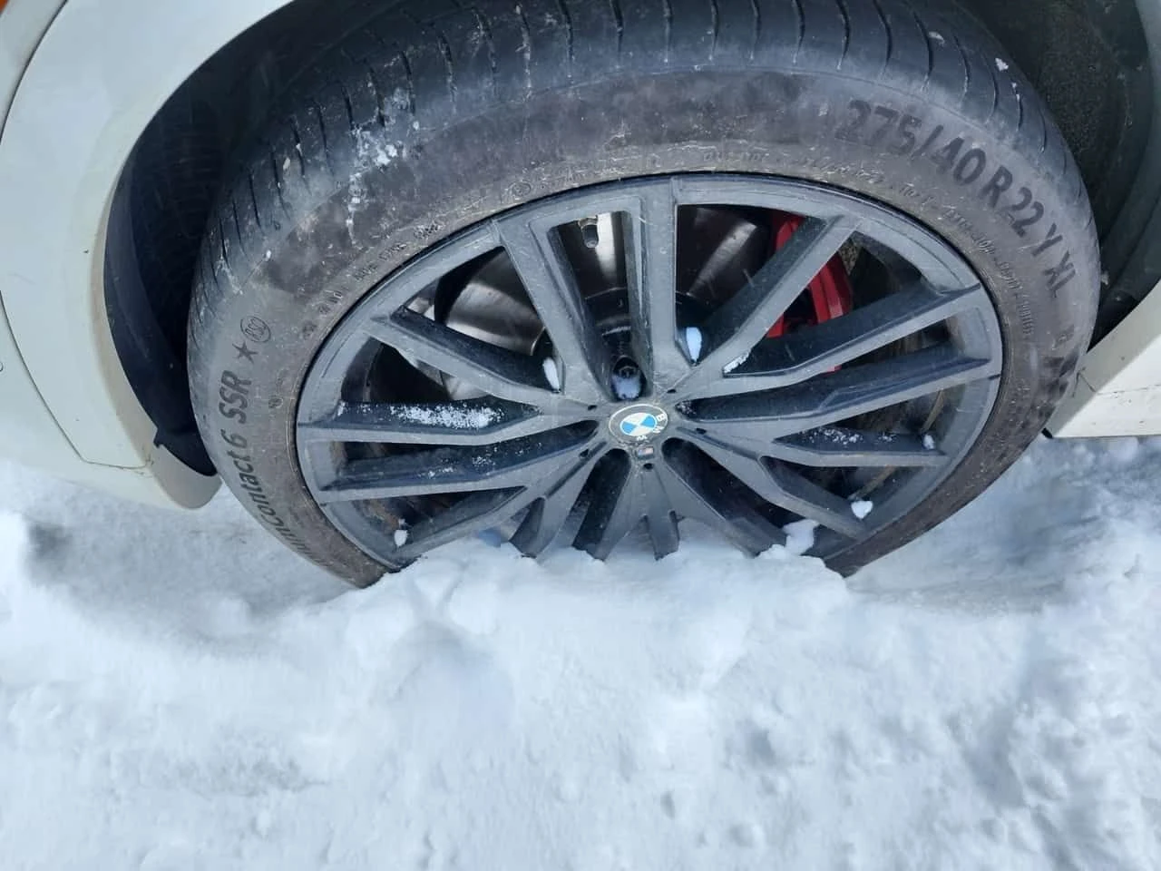 BMW X6 XDRIVE40I| LANE ASSIST| PANORAMA| CARFAX| , снимка 5 - Автомобили и джипове - 53985651