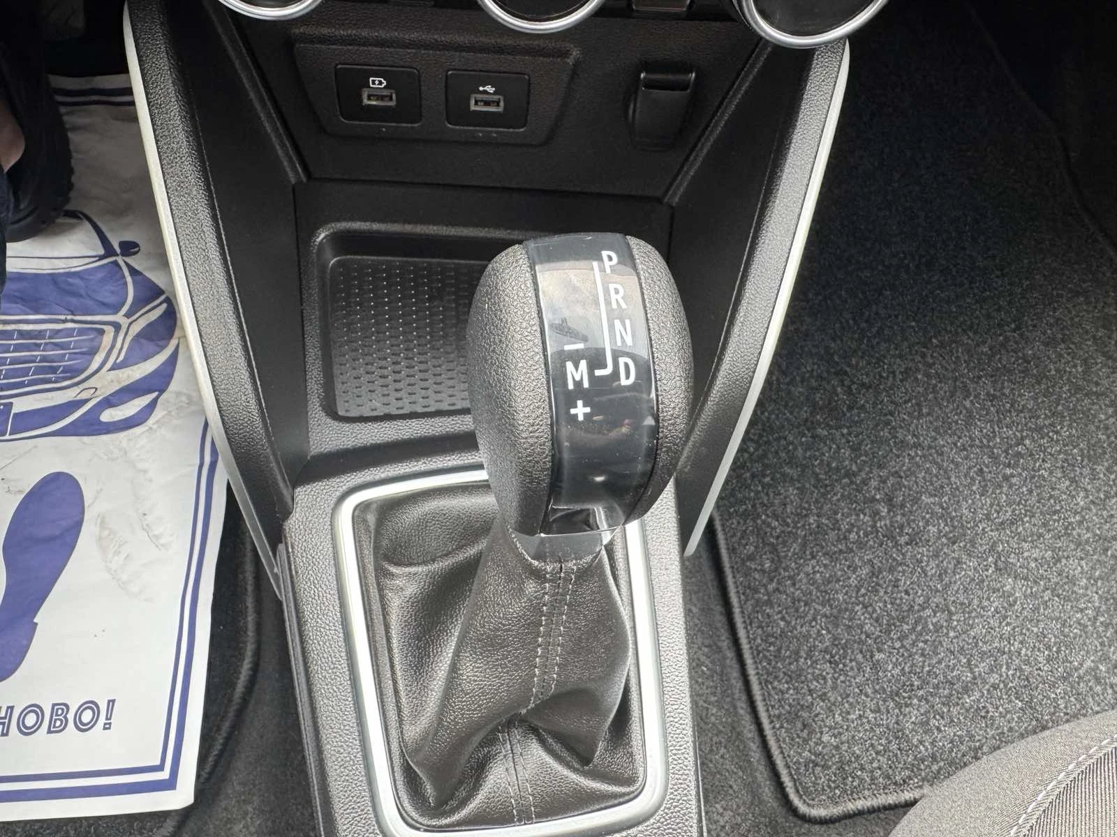 Dacia Duster 1.3 Tce, снимка 17 - Автомобили и джипове - 54553952