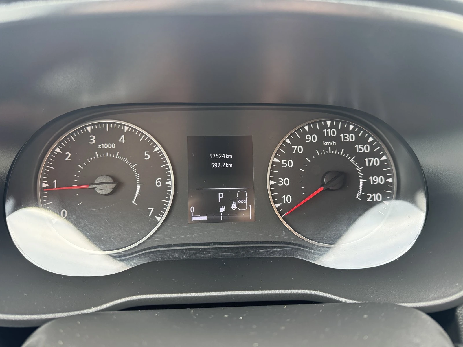 Dacia Duster 1.3 Tce, снимка 14 - Автомобили и джипове - 54553952